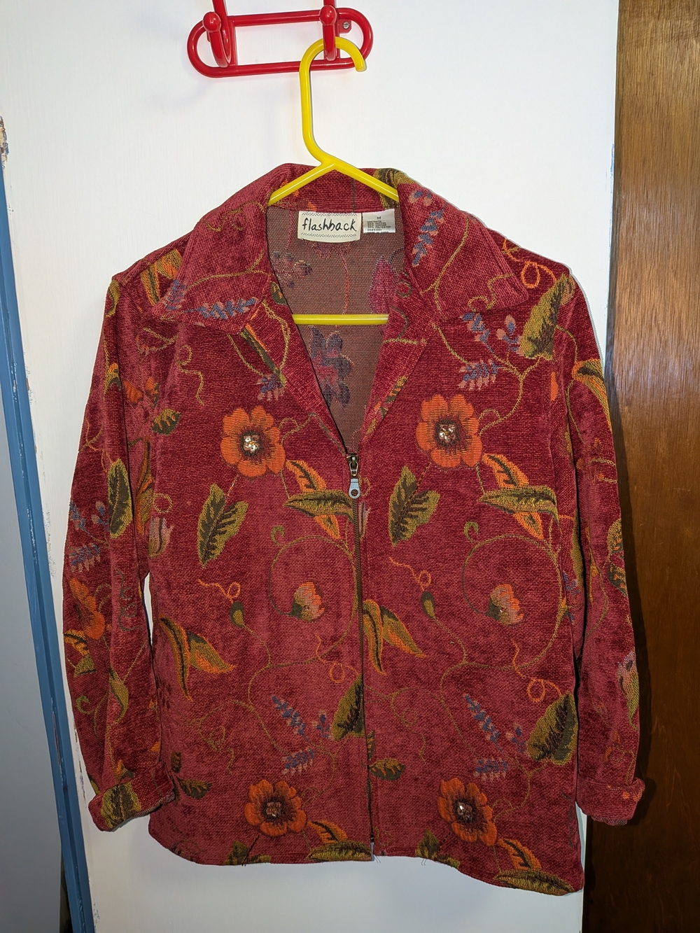 Vintage flashback Floral Jacket in Red & Multicolor Size Medium